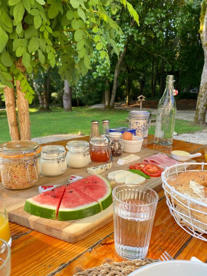 Bed and Breakfast Domaine La Rose Caylus Exterior foto