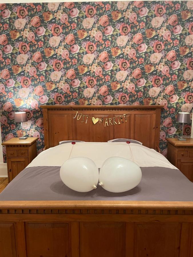 Bed and Breakfast Domaine La Rose Caylus Exterior foto